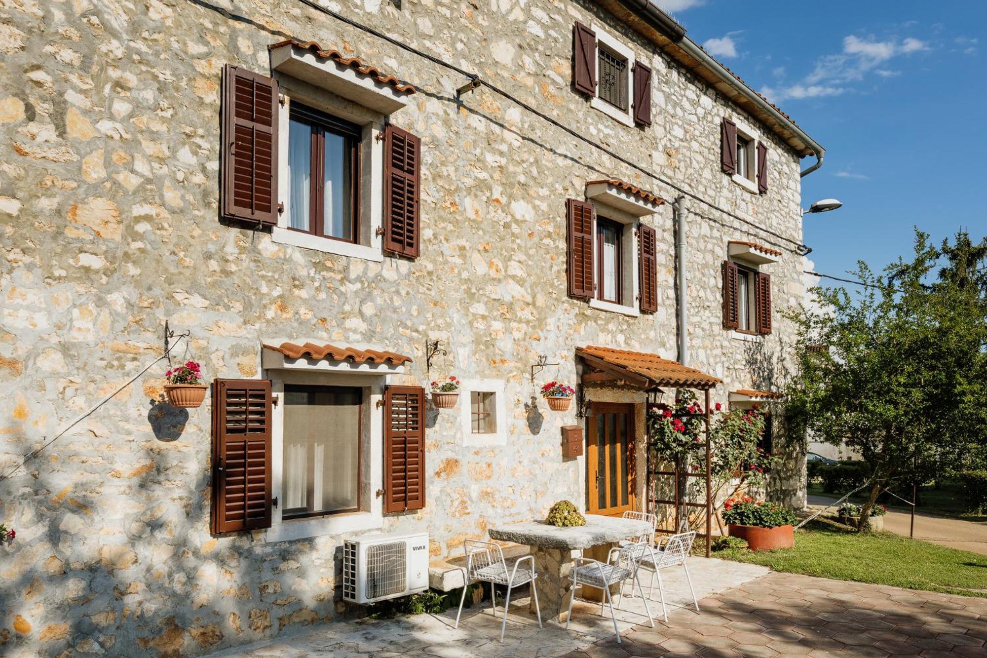 Apartments Mirna Stress Free Vol.2 Umag Exteriör bild
